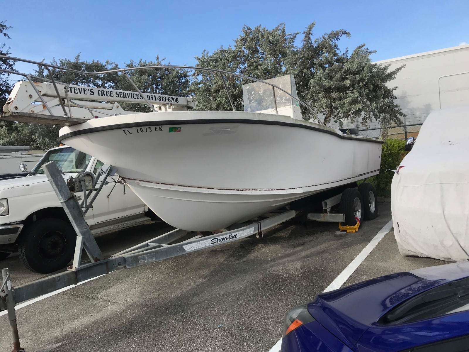 Dusky 233 1986 with 225HP Evinrude engine