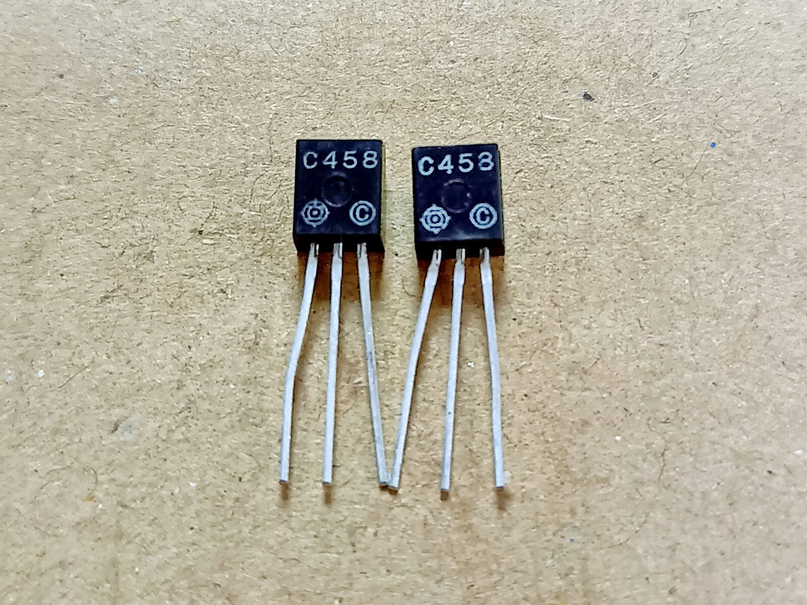 Matched pair Hitachi 2SC458 rank C transistor Genuine Early Matched pair Hitachi 2SC458 rank C transistor Genuine Early