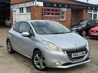2014 Peugeot 208 1.2 VTi Allure Euro 5 3dr HATCHBACK Petrol Manual