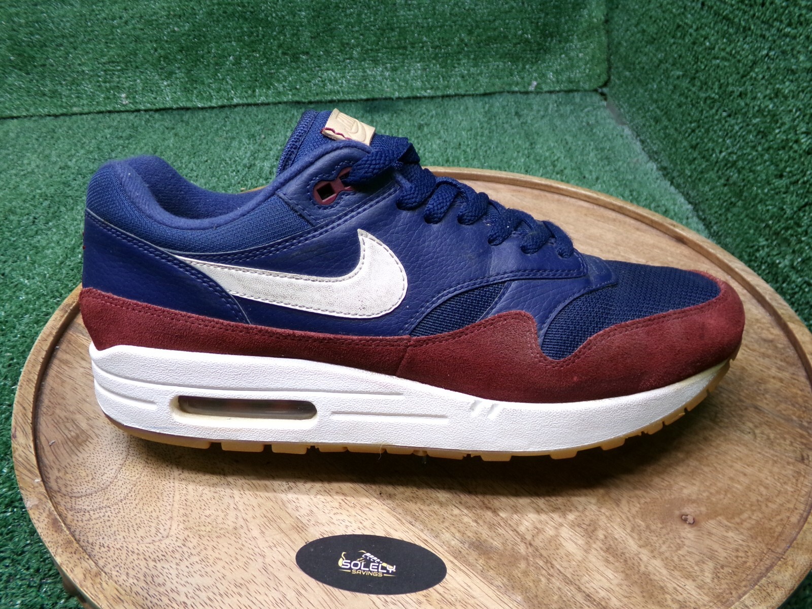 navy and red air max