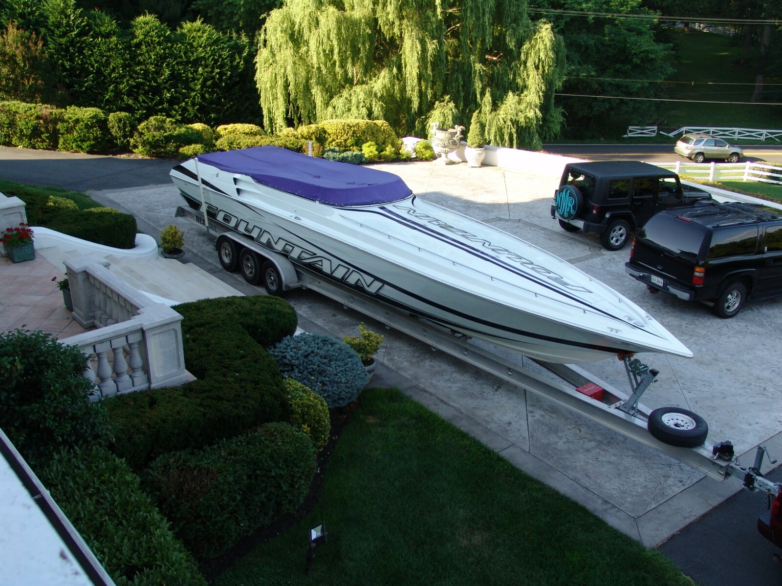 2007 Fountain Lightning 125 MPH Twin 850 MERCS #6 DRIVES. ZERO HOURS ON REBUILDS
