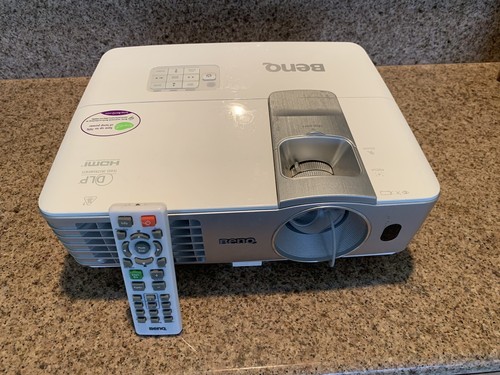 Benq w1070 Projector