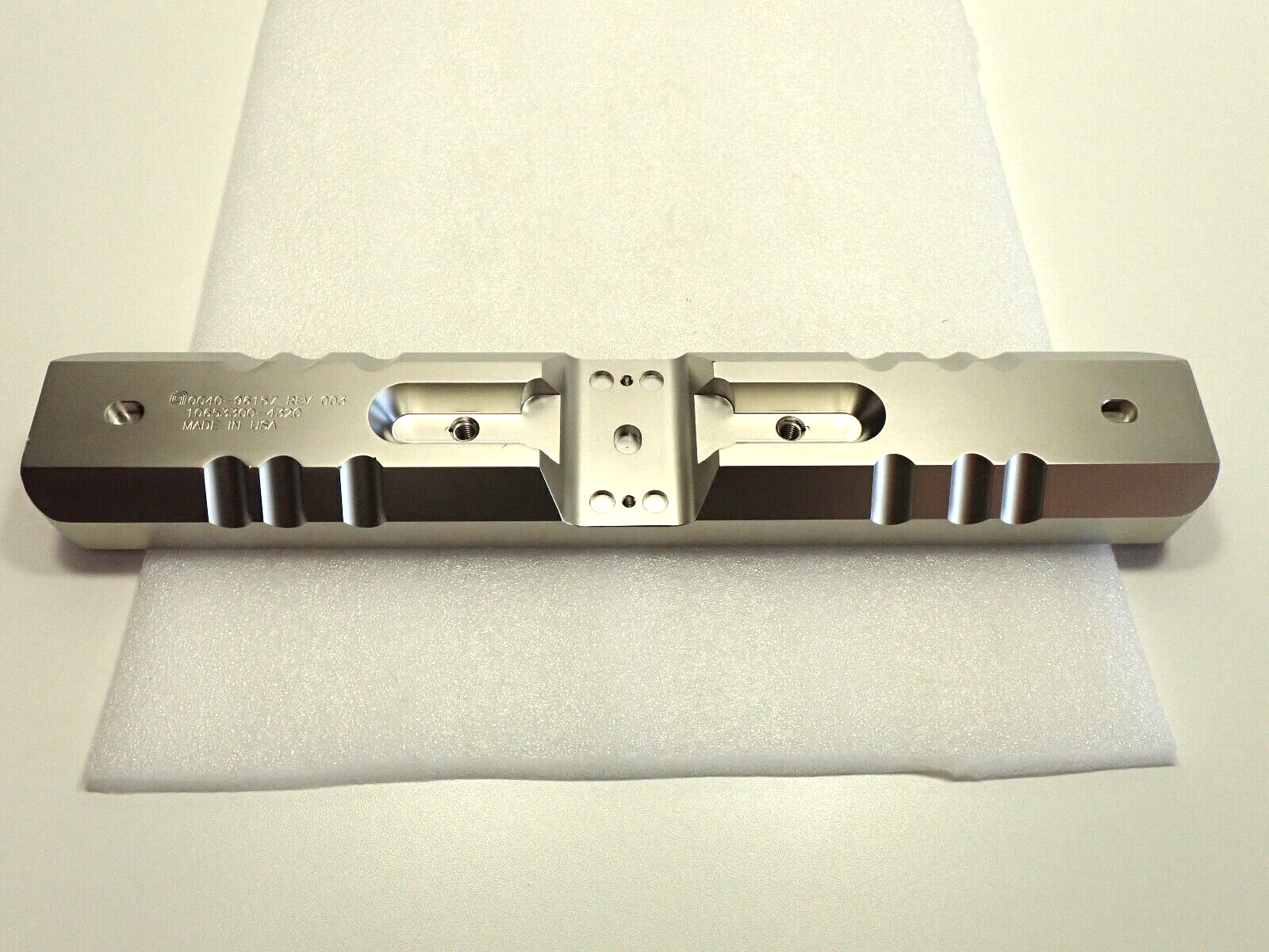 ami9622　0521 Applied Materials 0040-96157 300MM Slit Valve Door - DOOR