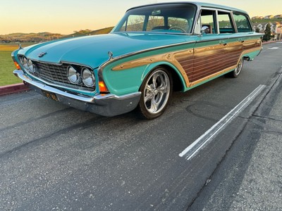 1960 Ford Country Squire wagon with 4.6  DOHC 32 valve Fuel Injection engine