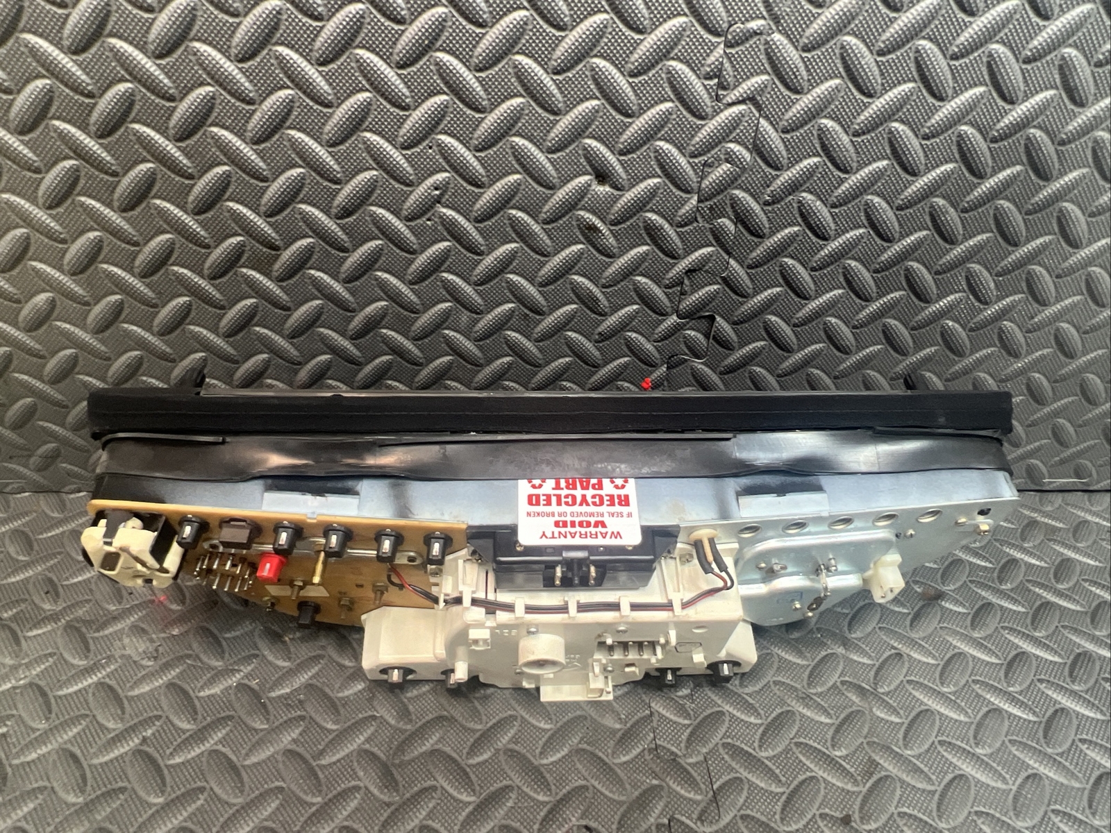 OEM 1986-1991 Mercedes W126 560SEL Speedometer Cluster OEM 1986-1991 Mercedes W126 560SEL Speedometer Cluster