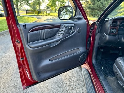 image 5 of interior