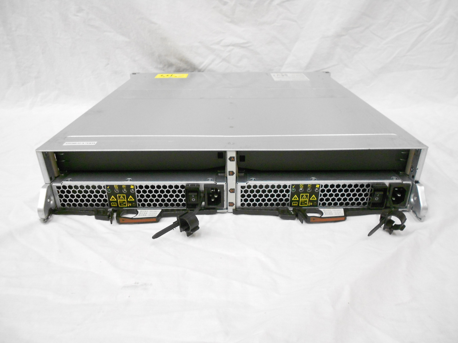 Evidence disk array 24. Array 24. Netapp накопитель sas. Привод dell powervault 114x, lto-7, 1 drive, 2m sas cable 6gbps, 220v rpc, 2/4-post static rails [21. Жесткий диск hp 492620-b21.