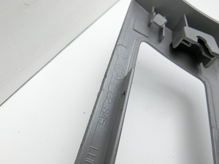 BMW E91 3er 320i 06-08 Blende für Armaturenbrett Abdeckung mit Luftdusche Mitte  - Bild 6