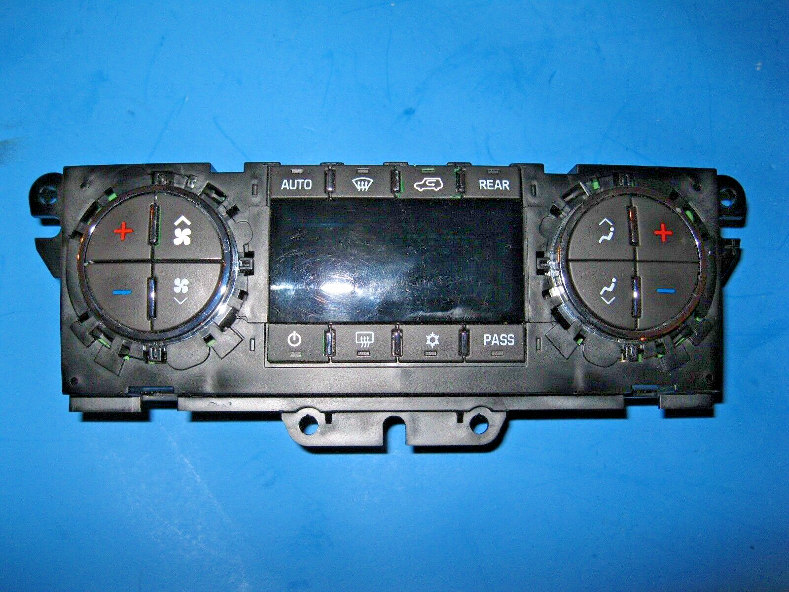 07-12 Acadia Climate Control Instrument Panel Perfect 07-12 Acadia Climate Control Instrument Panel Perfect
