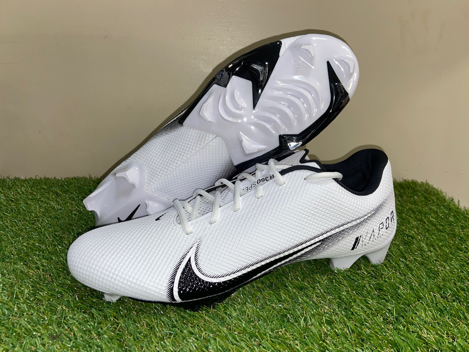 Nike Vapor Edge Speed 360 White Black Football Cleats Mens Nike Vapor Edge Speed 360 White Black Football Cleats Mens