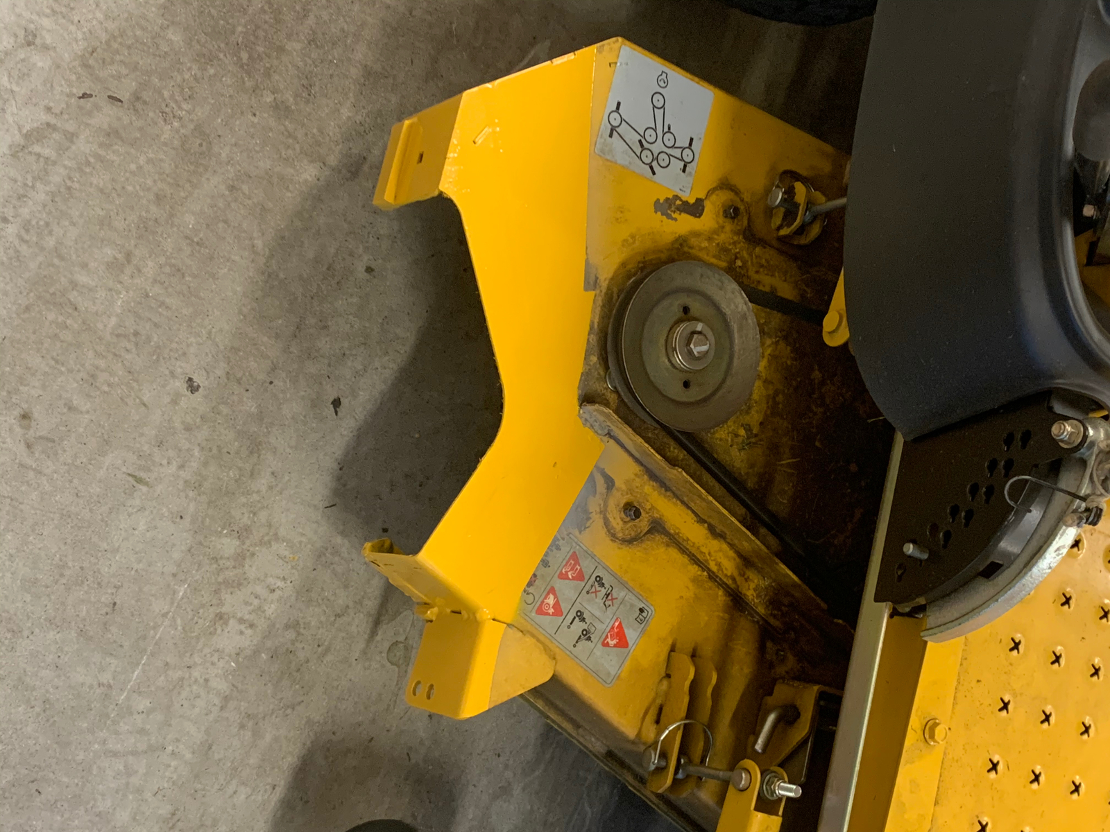 New OEM Hustler 123349 Discharge Chute Adapter kit Fits Raptor SD, SDX