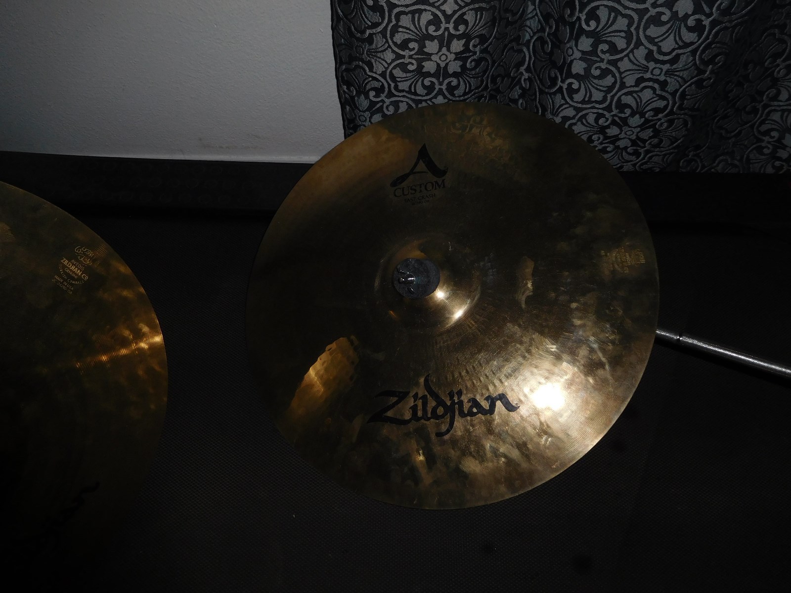 PEARL EXR STRATA RED 5PC DRUM SET,HARDWARE,ZILDJIAN CYMBALS,VERY NICE DRUMS