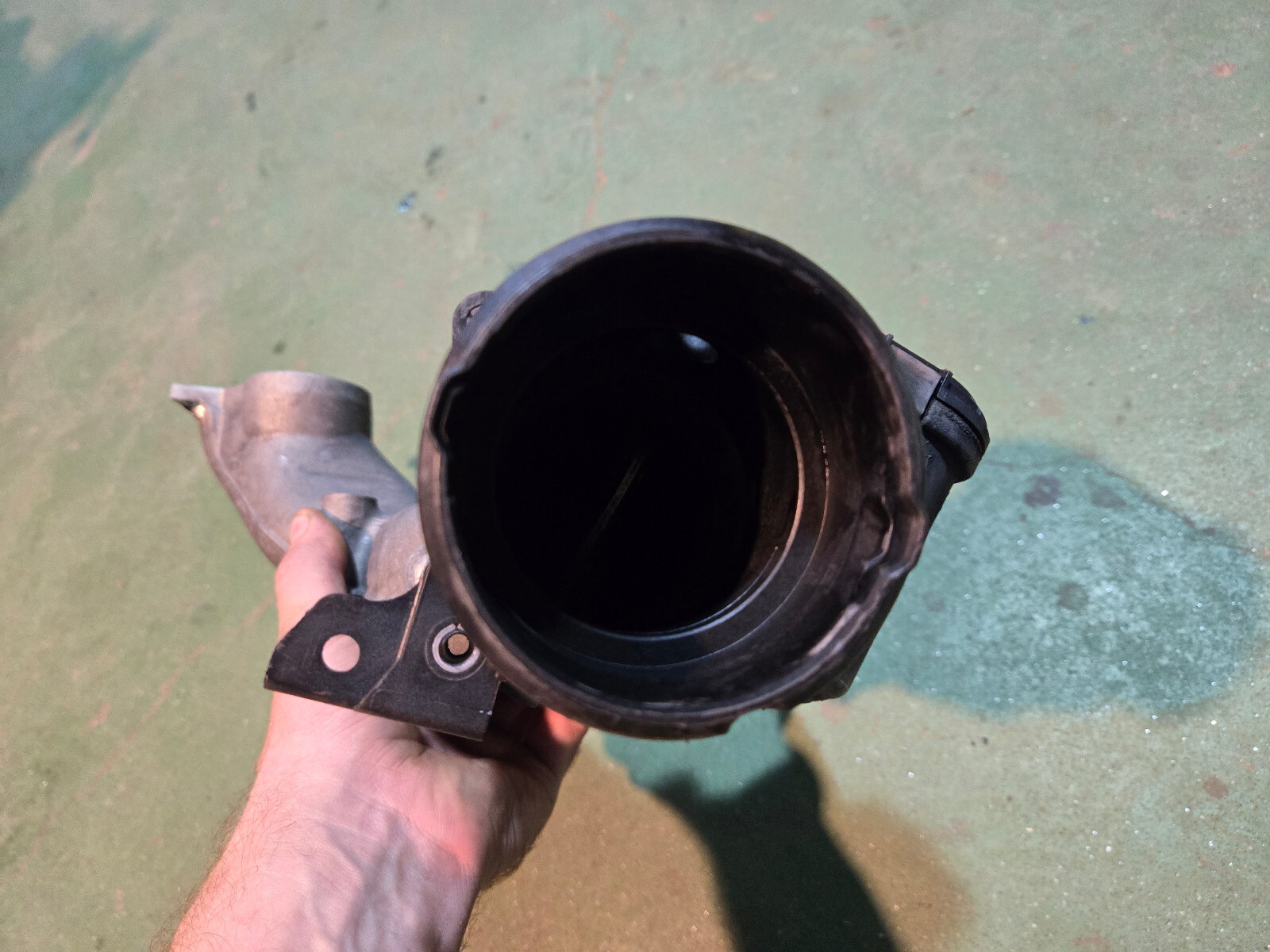 a6420983007 Mercedes-Benz OM642 intercharging air tube cross tube 10-18 Sprinter - Picture 5 of 11