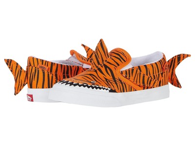 

Кроссовки и спортивная обувь для мальчиков Vans Kids Slip-On V Shark (для младенцев/малышей)