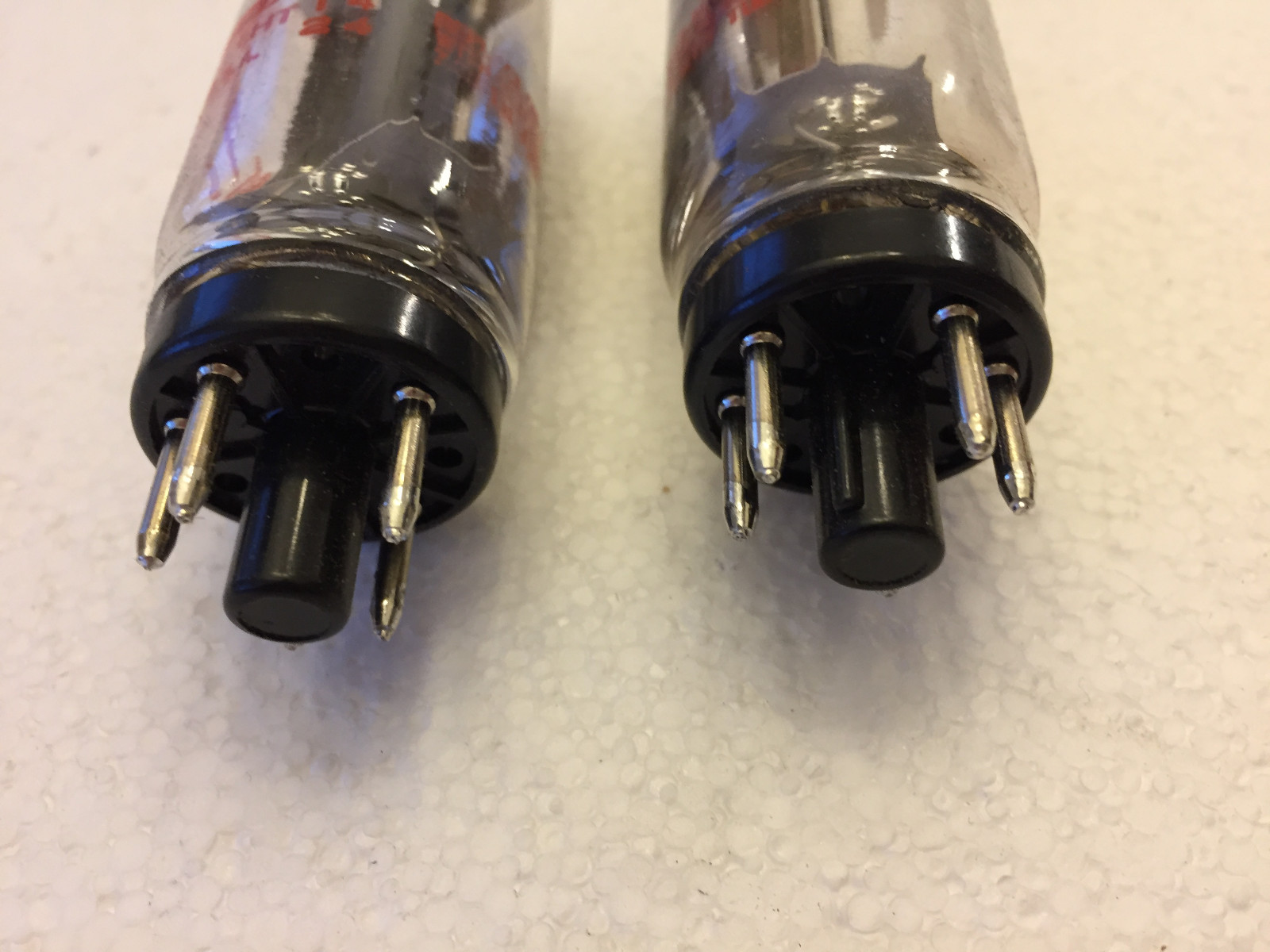 Pair of Zenith brand 6DE4 New Unused Vacuum Tubes