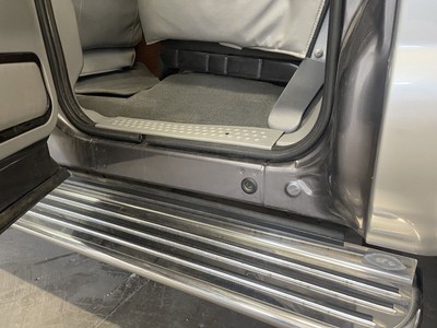 image 4 of interior