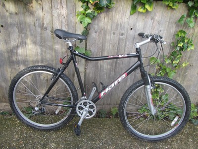 Retro HARO Vector V1 Mountain Bike - 23" Frame, 26" Tyres