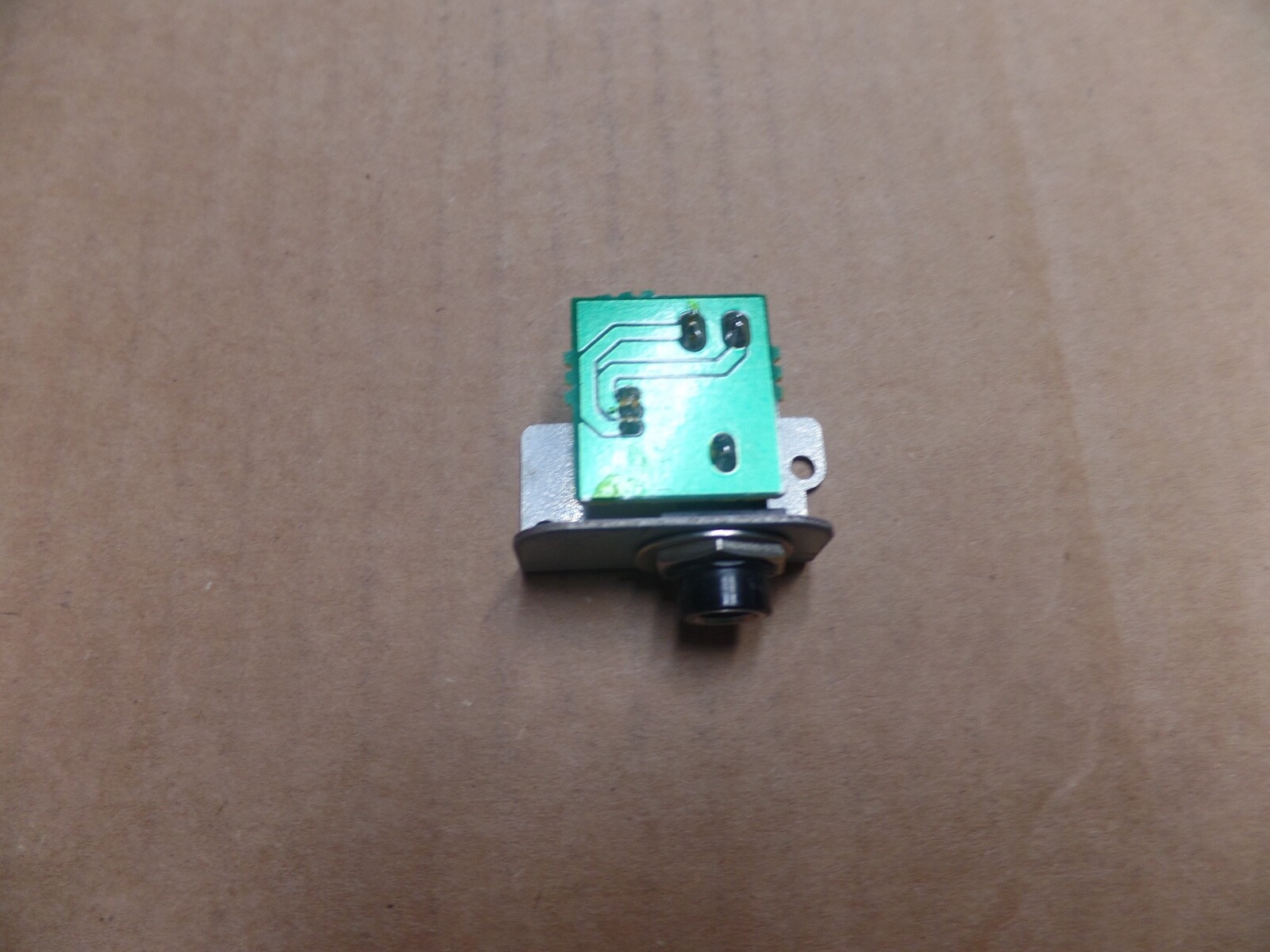 VESTAX QFO LE BLACK HEAD PHONE JACK 1/4 CIRCUT BOARD DJ VESTAX QFO LE BLACK HEAD PHONE JACK 1/4 CIRCUT BOARD DJ