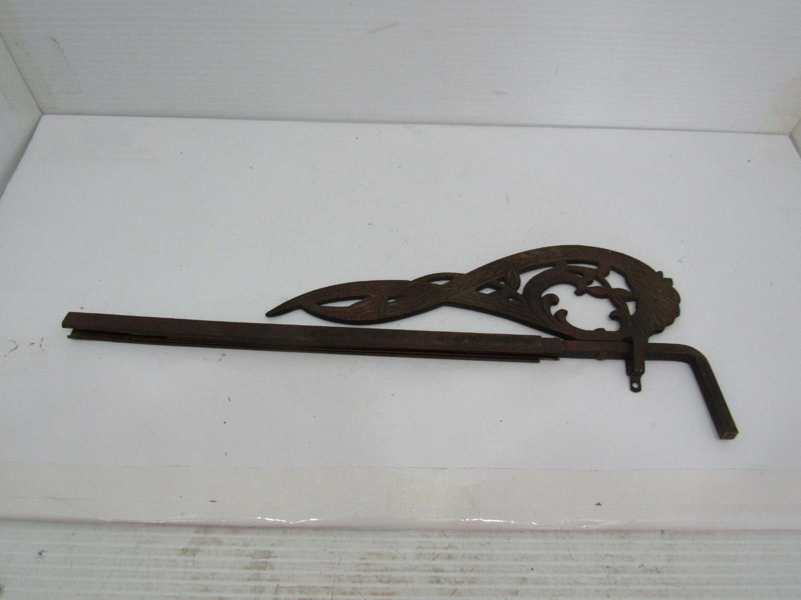 Vintage Antique Style Cast Iron Sign Holder Adjustable Length Bar