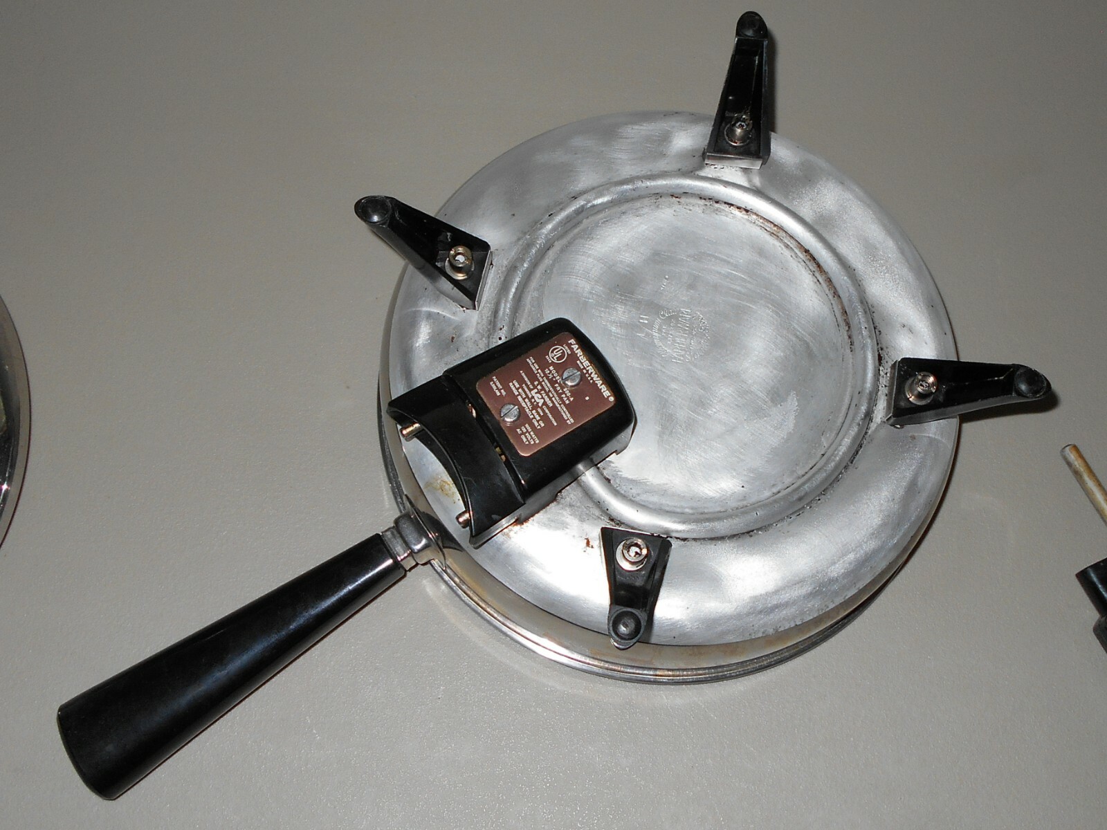 Smaller Farberware Electric Skillet 10-1/2
