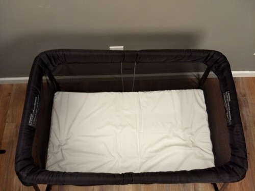 Baby Bjorn Travel Crib Light Black with Carrying Case