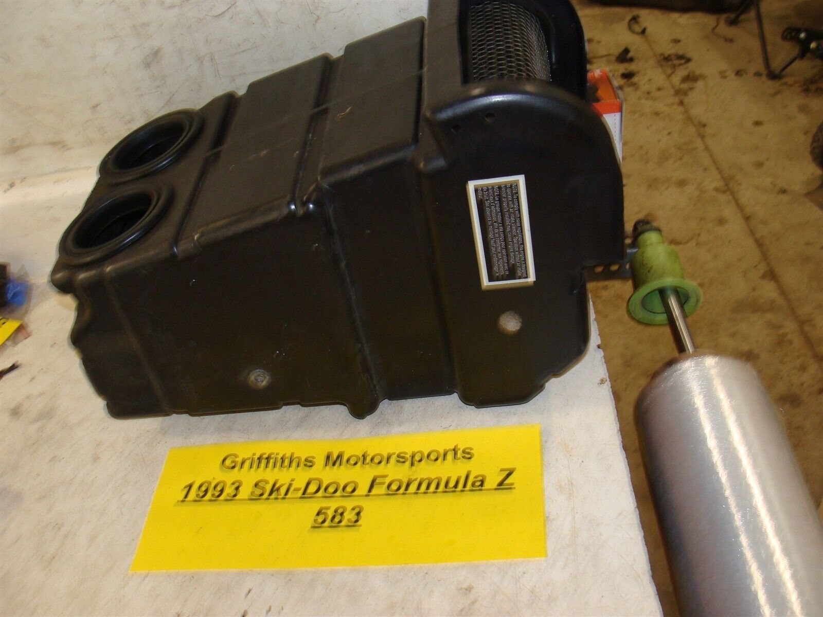 1993 Ski-Doo Formula Z 583 AIRBOX CARB BOOT INTAKE AIR 1993 Ski-Doo Formula Z 583 AIRBOX CARB BOOT INTAKE AIR