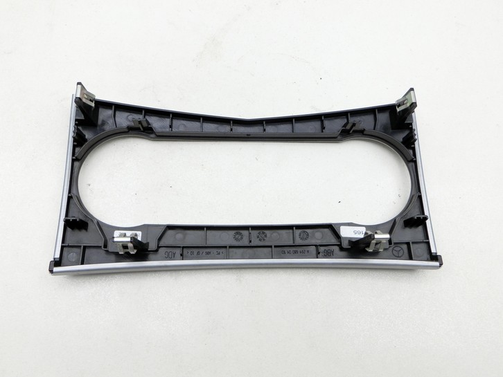 Mercedes S204 W204 C320 07-14 Blende Einbaurahmen Kabedienteil  - Bild 3