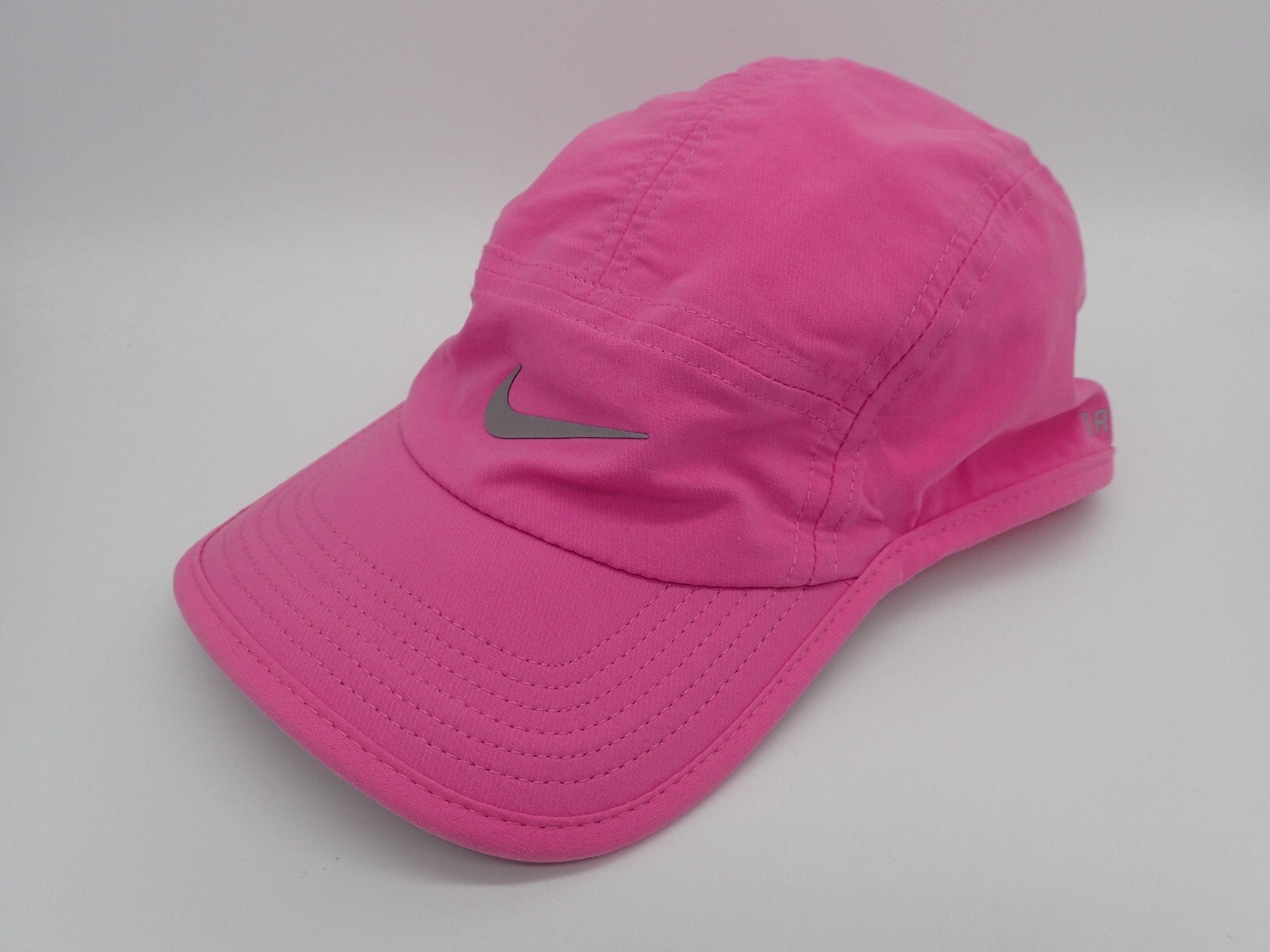 レアNike AW84 DRI-FIT キャップ ピンク/ブラック Nike AW84 Dri-Fit 5 Panel Purple Pink Swirl Adjustable Strap