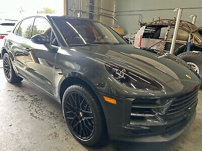 Owner 2020 Porsche Macan Grey AWD Automatic