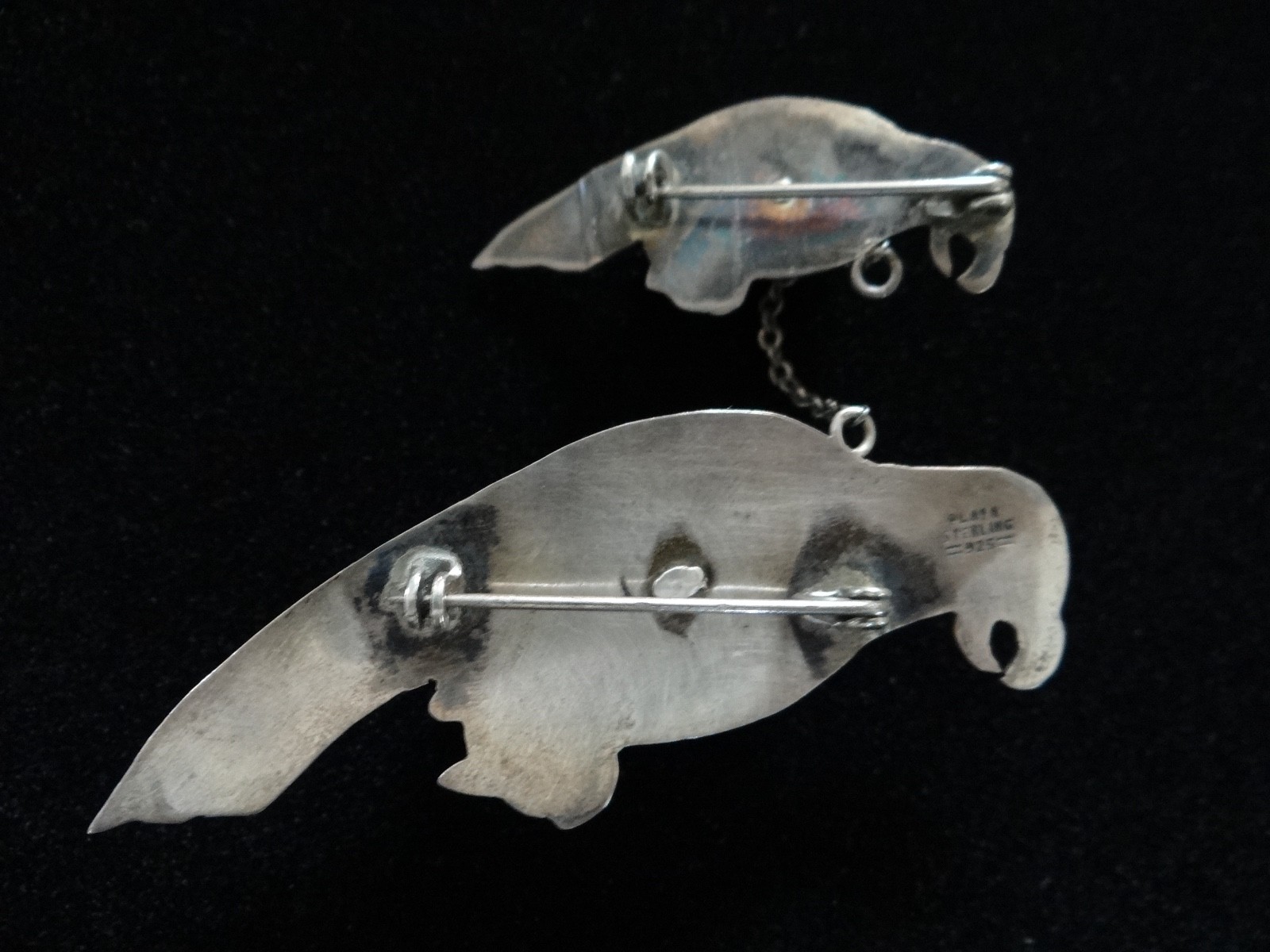 VINTAGE PLATA MEXICO STERLING SILVER & MALACHITE STONE PARROT BIRDS BROOCH PIN