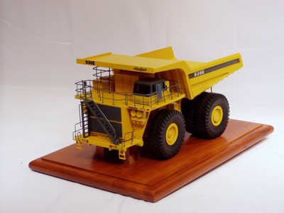 Komatsu Haulpak 930E Dump Truck - 1/50 - DAVID SHARP - SN# 107 of 200 Made