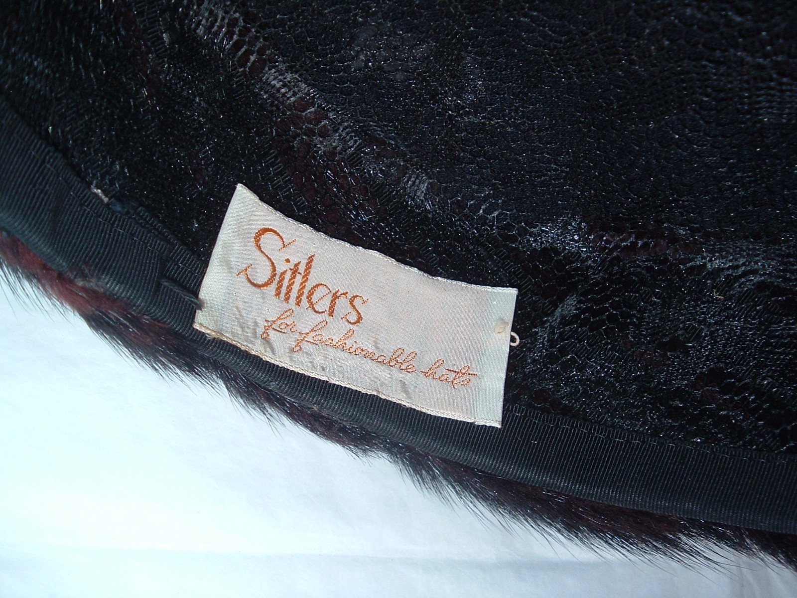 Vintage Woman's Brown and Black Mink Pill Box Style Hat Sitlers CLEAN York PA