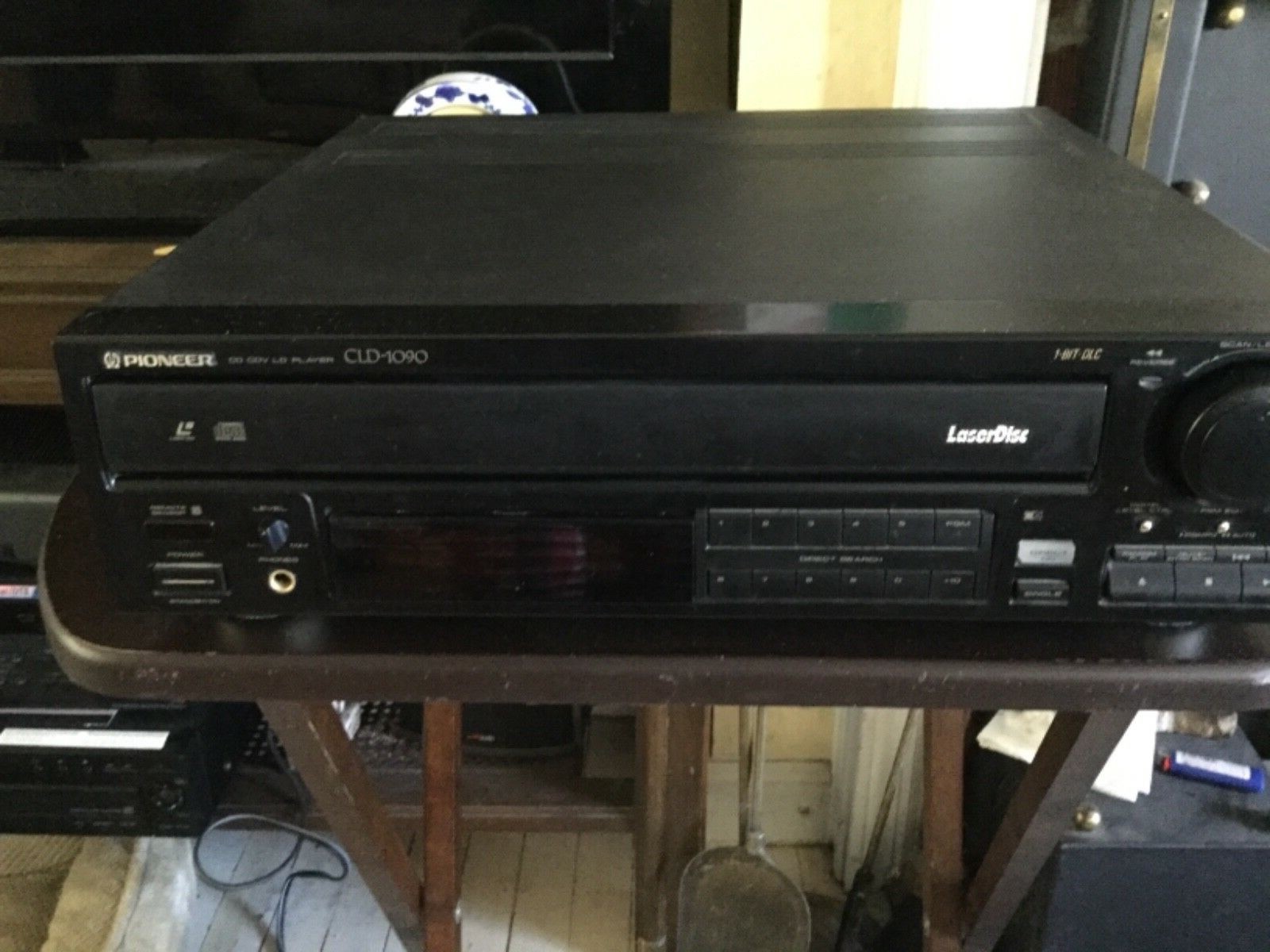 Pioneer CLD 1090 LASER DISC Player WORKS GREAT