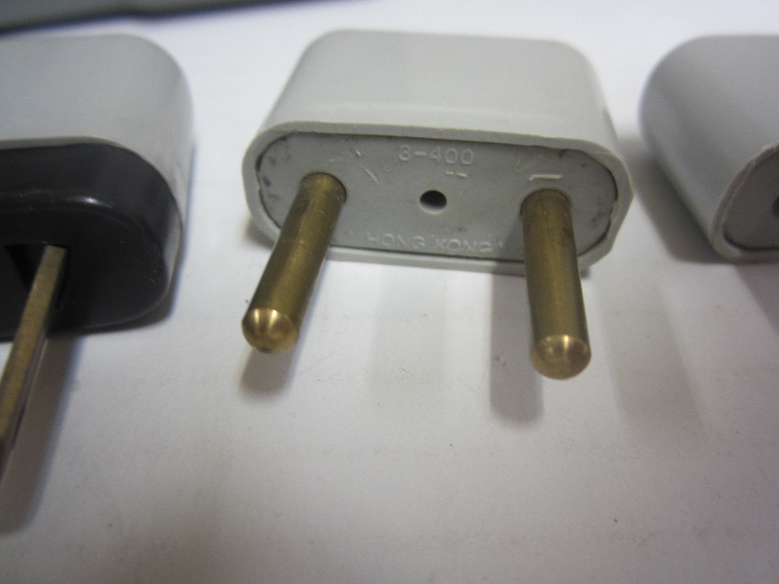 Austin House Hi-Lo Electrikit for using US devices abroad