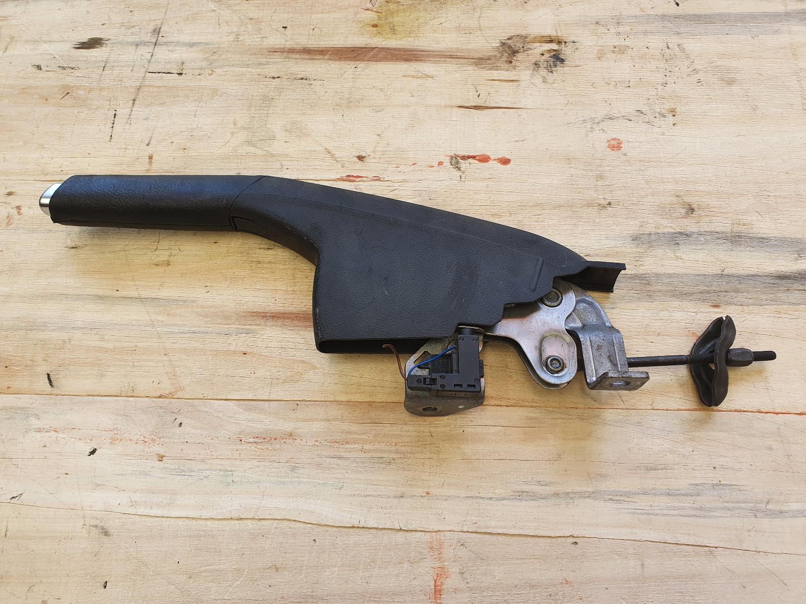 2014 Polo VW HANDBRAKE LEVER 6R 05/10-09/17 - BLACK image 4