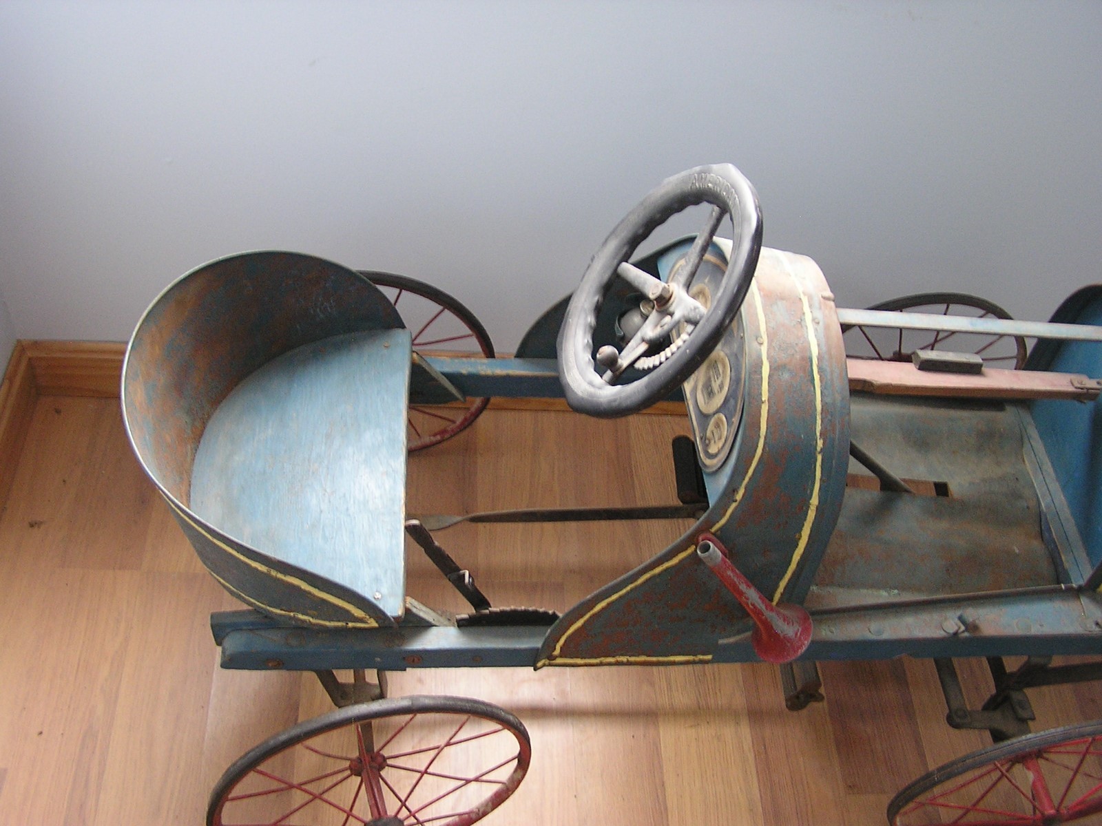 RARE ANTIQUE EARLY 1900's  AMERICAN NTL. CO. PEDAL CAR~WOOD & METAL~SPOKE WHEELS