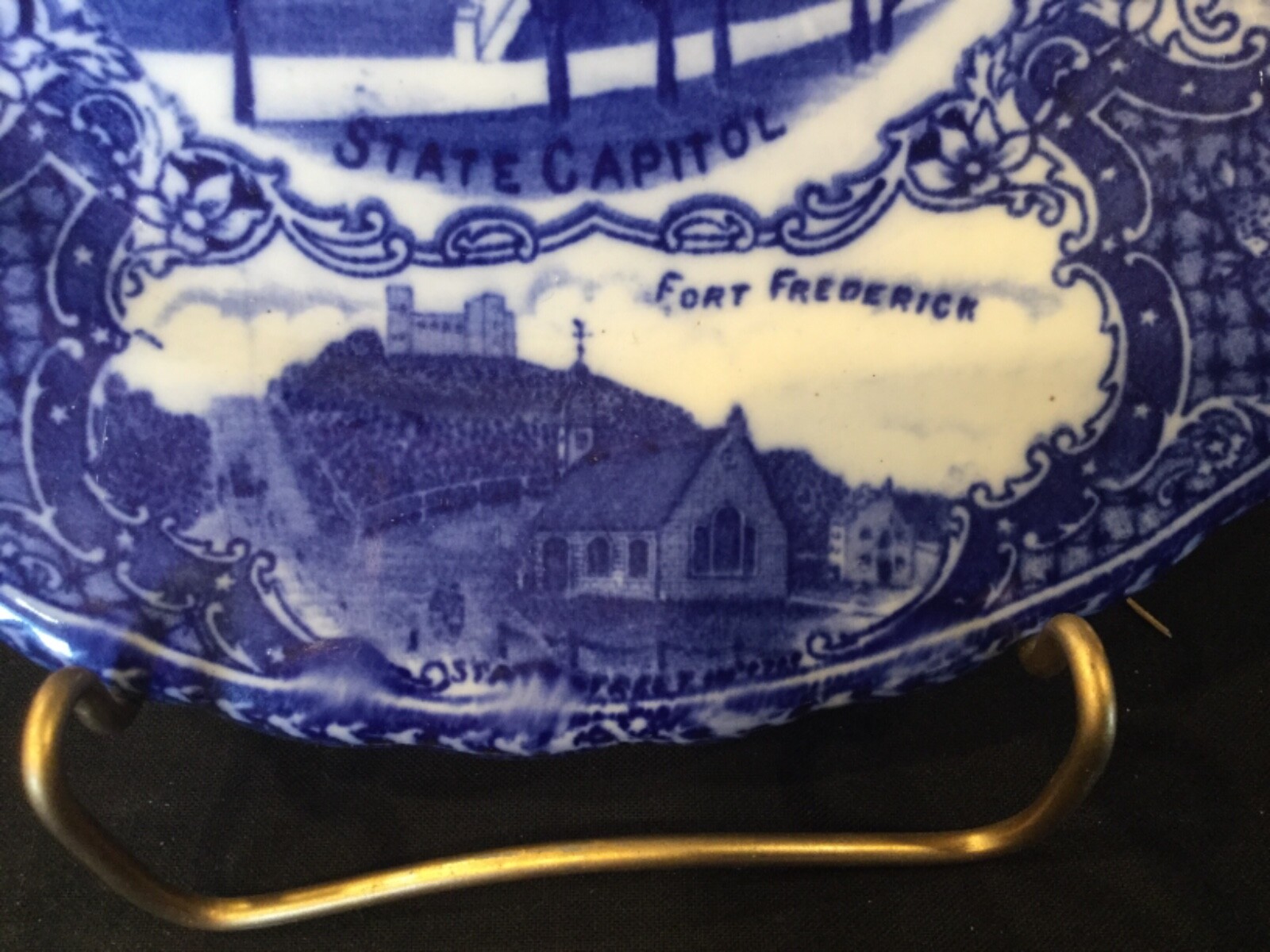 Vintage Collector Plate Blue & White Of Capitol &Public Buildings, Albany NY 9”