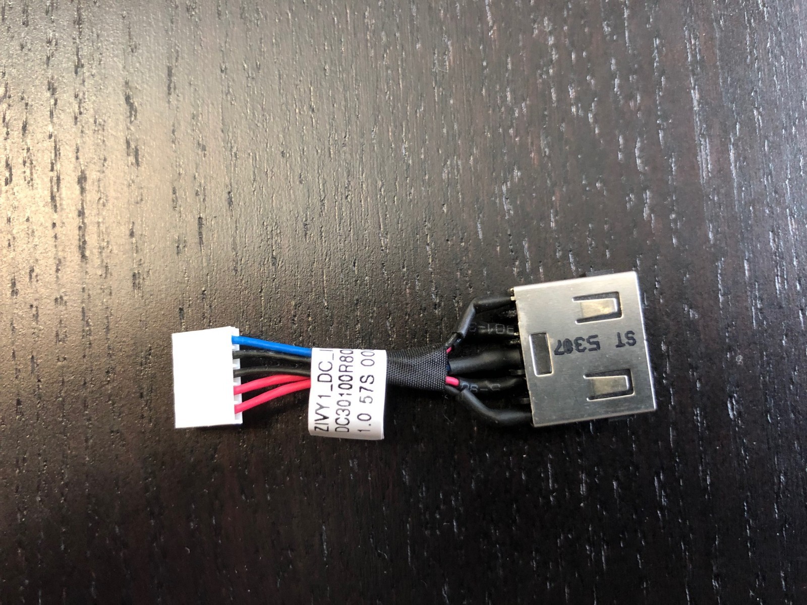 5C10F78629 DC30100R800 OEM LENOVO POWER DC-IN CONNECTOR Y40-70 20347 SERIES