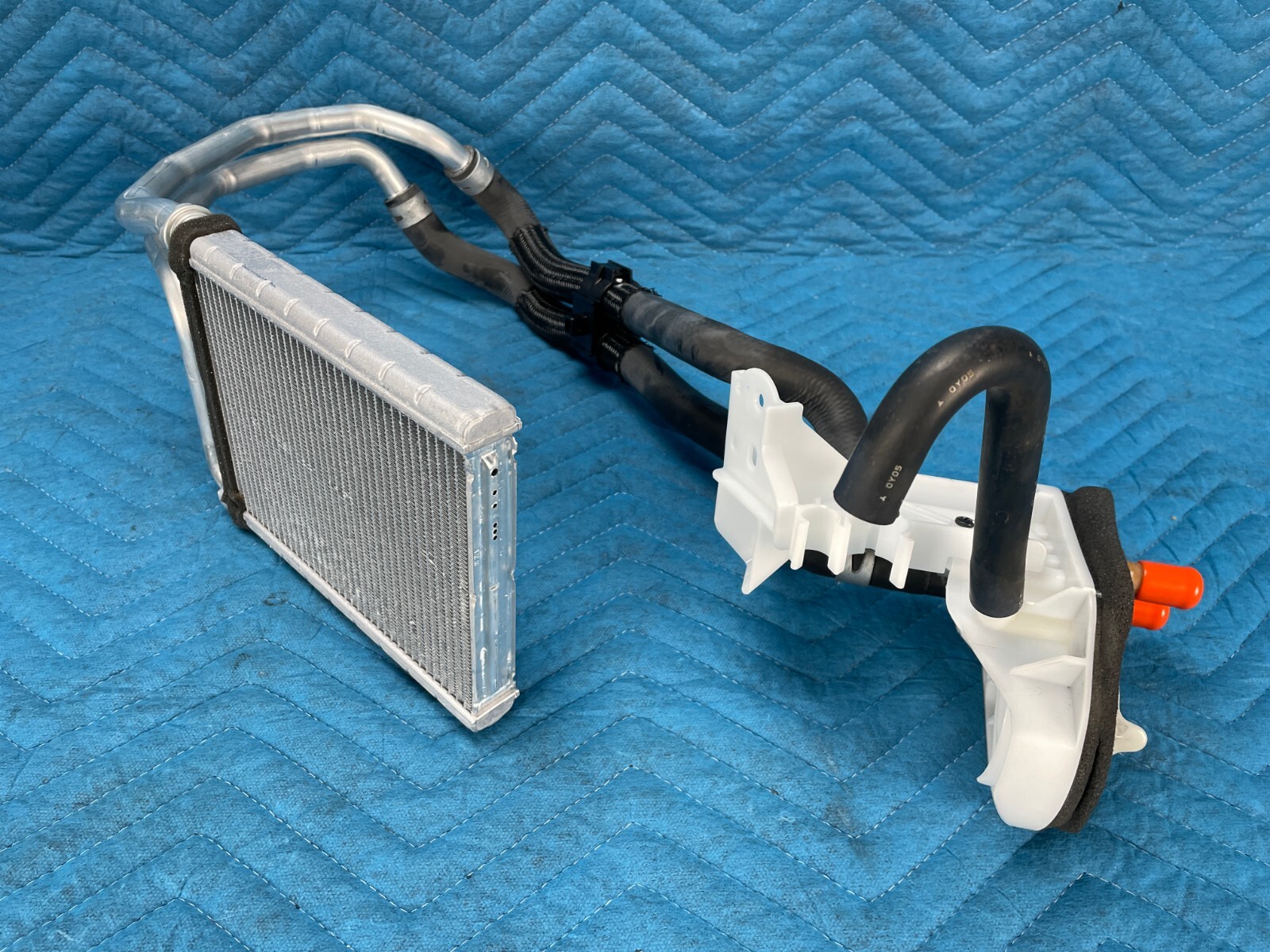 Lexus GX460 Rear A/C Heater Core Radiator w/ Hoses & Bracket