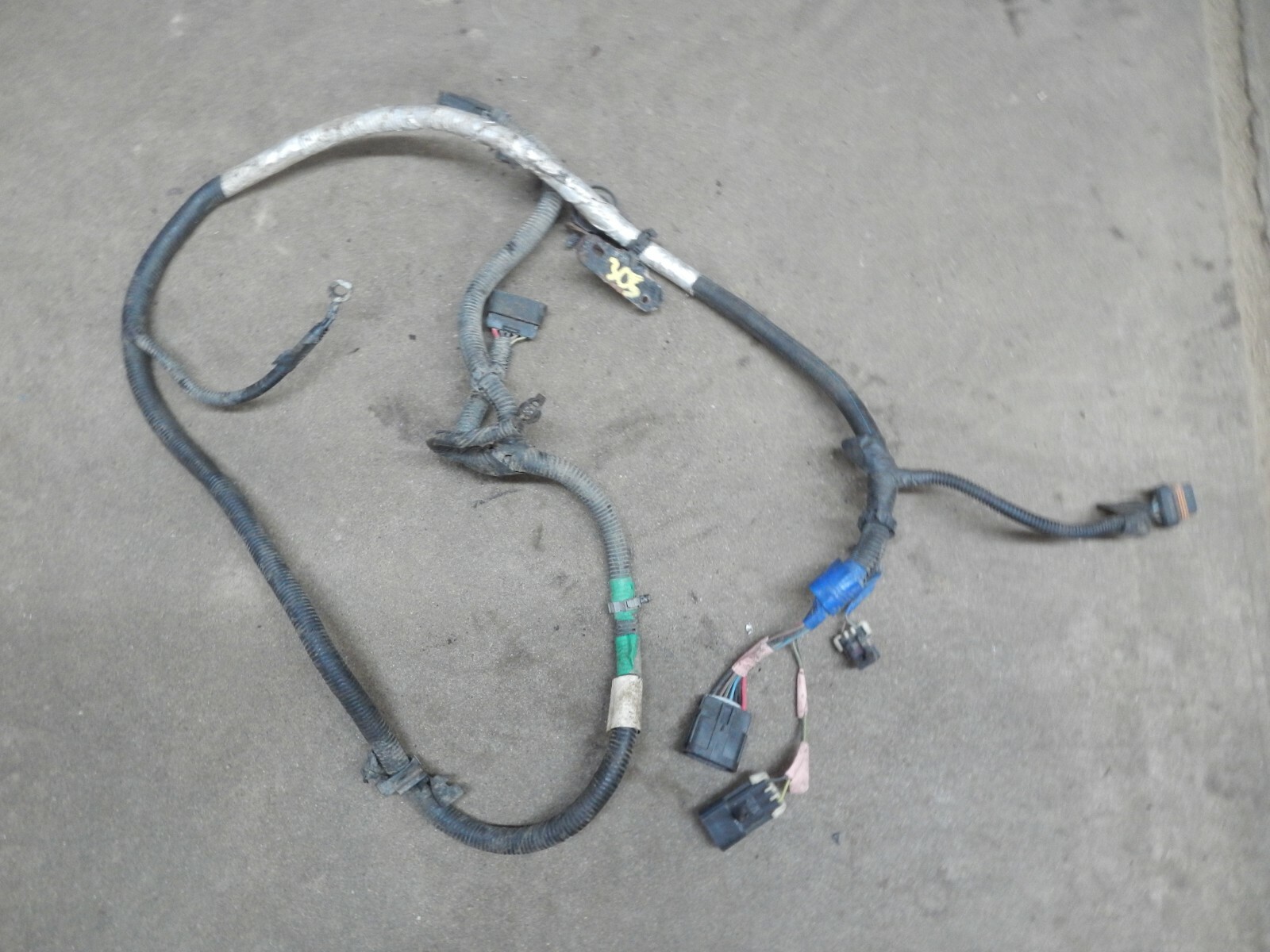 Transfer Case Wire Harness 2004 Chevrolet 2500hd Used for sale in