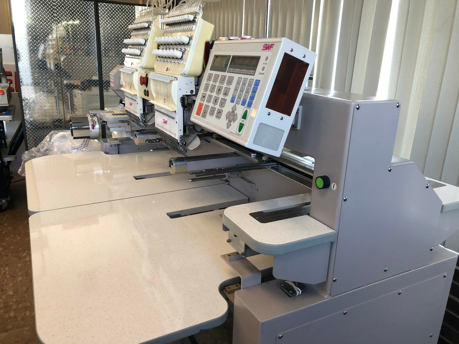 SWF 2 HEAD / 15 NEEDLE / 15 COLOR / EMBROIDERY MACHINE / USED