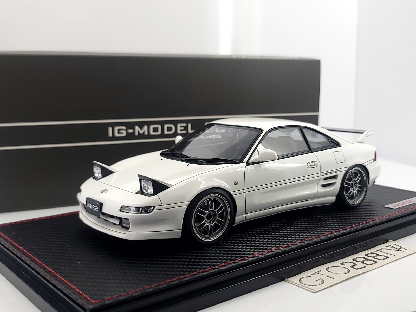 自動車 1/18 Toyota MR2 (SW20) White Amazon | ignition model 1/18 トヨタ MR2 (SW20) White 完成品