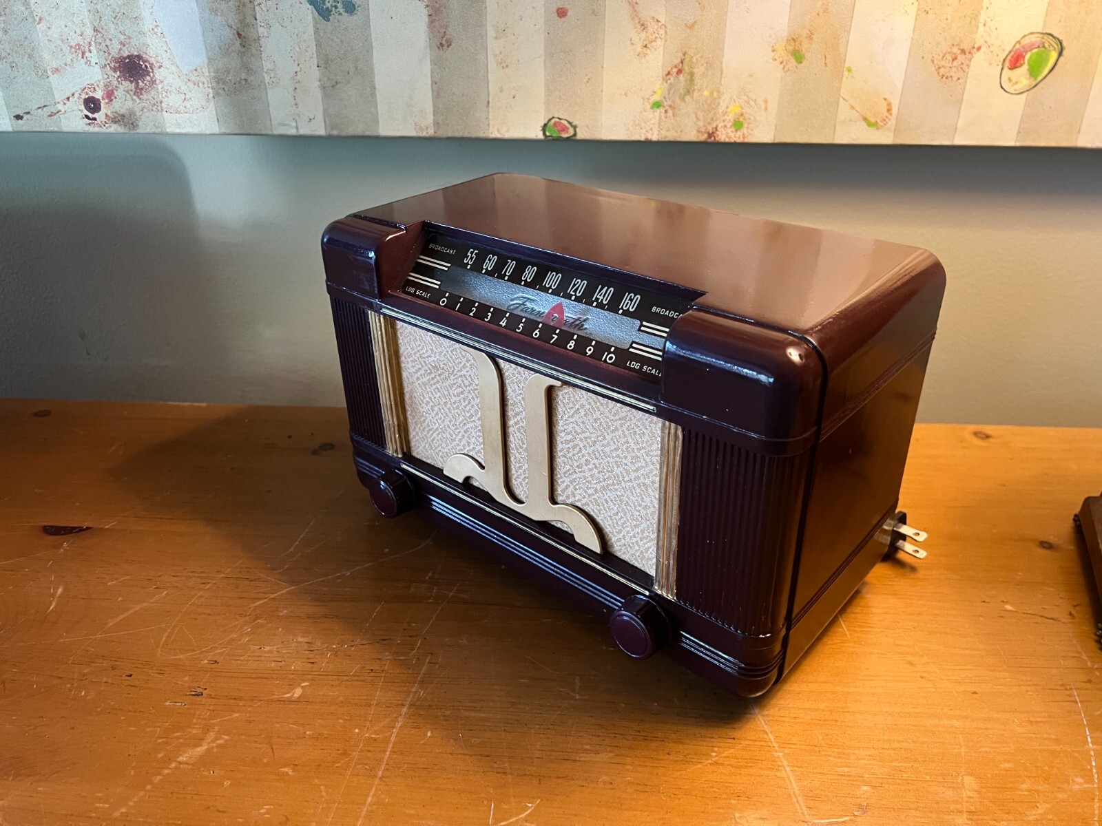 A Farnsworth model ET-064