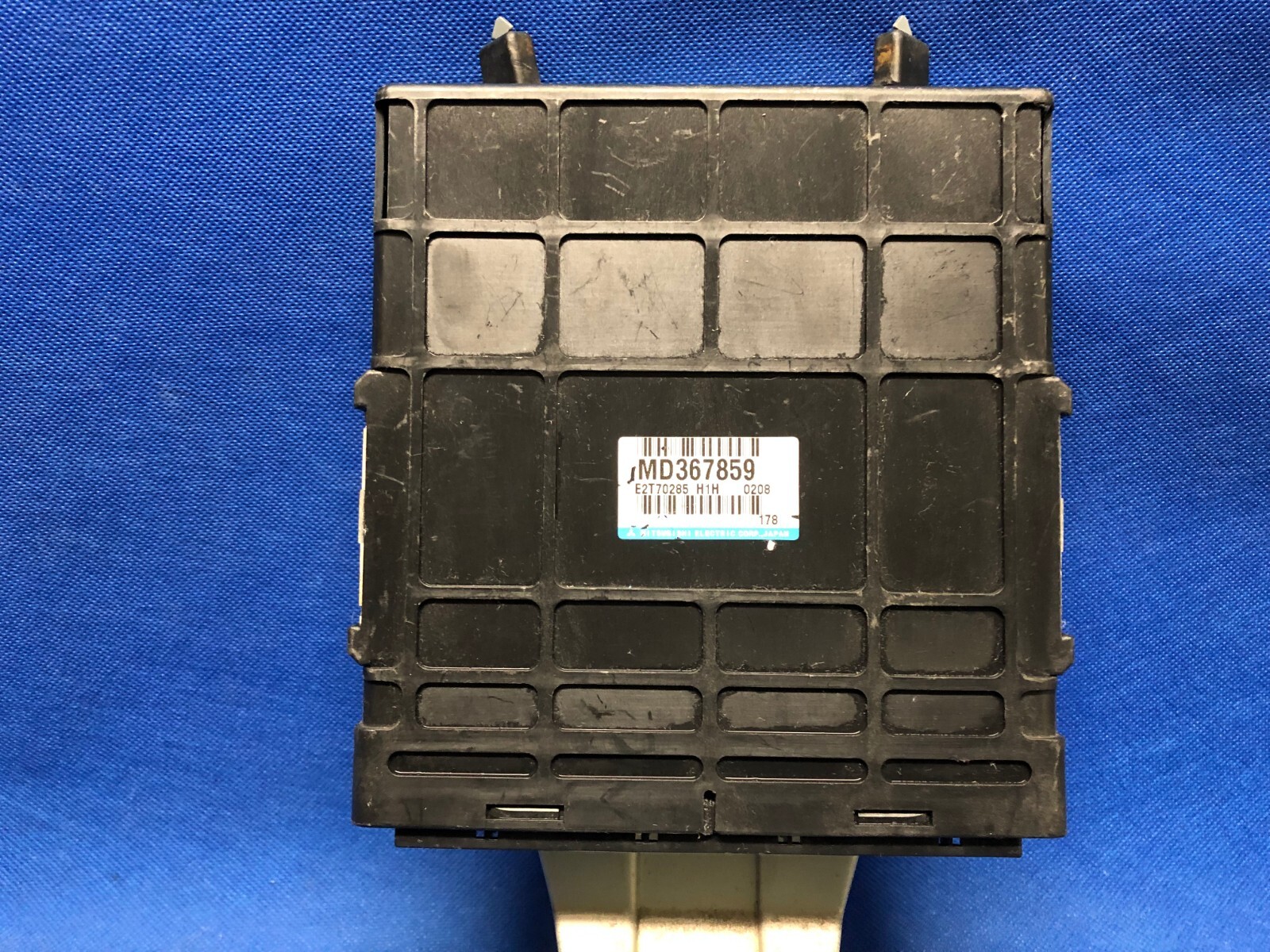 01 MITSUBISHI ECLIPSE 3.0 V6 ECM ECU PCM CONTROL MODULE