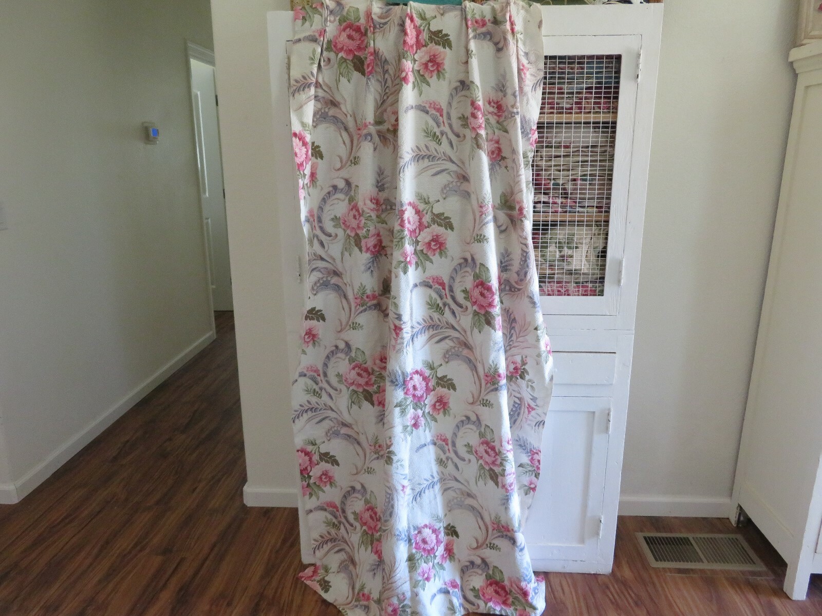 Vintage 40's Nubby Barkcloth Romantic Cottage PINK ROSES on White x2 Drapes