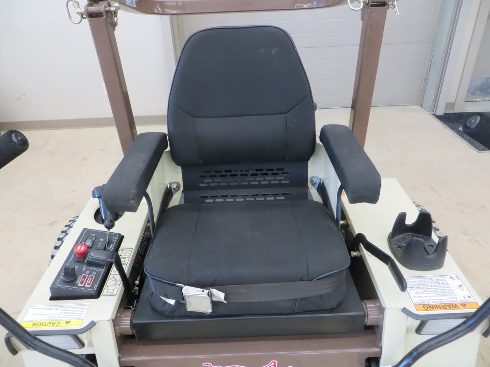 2013 Grasshopper 329B 61