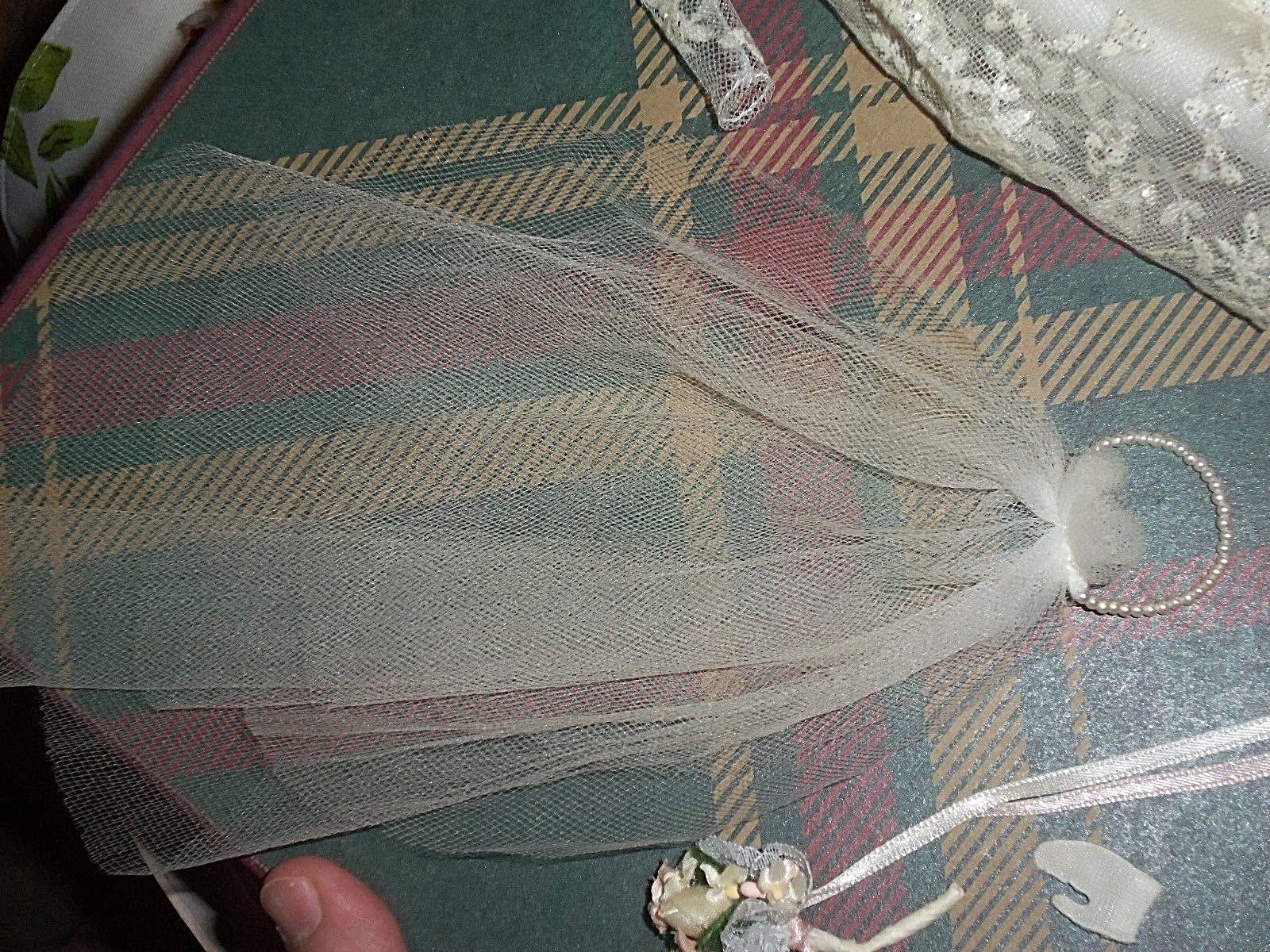 Barbie 1996 - Reproduction Of *1961 WEDDING DAY Bride 17120 Ensemble