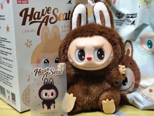 ぬいぐるみ LABUBU THE MONSTER Have A Seat DUODUO DUODUO (Secret/Chaser) - Labubu THE MONSTERS - Have a Seat