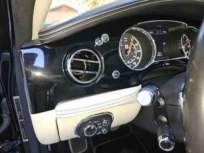 image 9 of interior