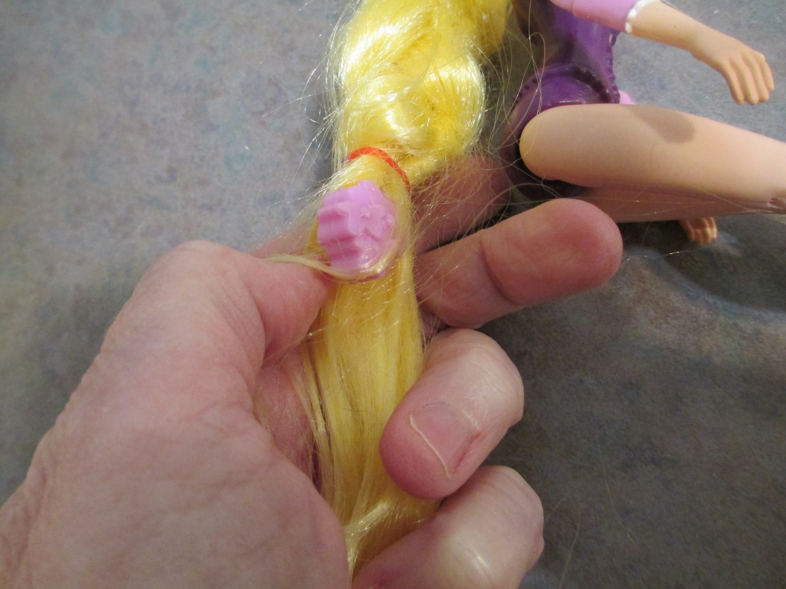 Hasbro Disney Tangled Rapunzel doll EUC-FREE SHIPPING